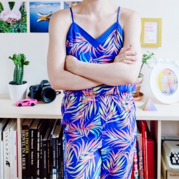 017 Women's Jumpsuit Size L Xhilaration Pants Romper Fall Floral Print Colors - Picture 4 of 10